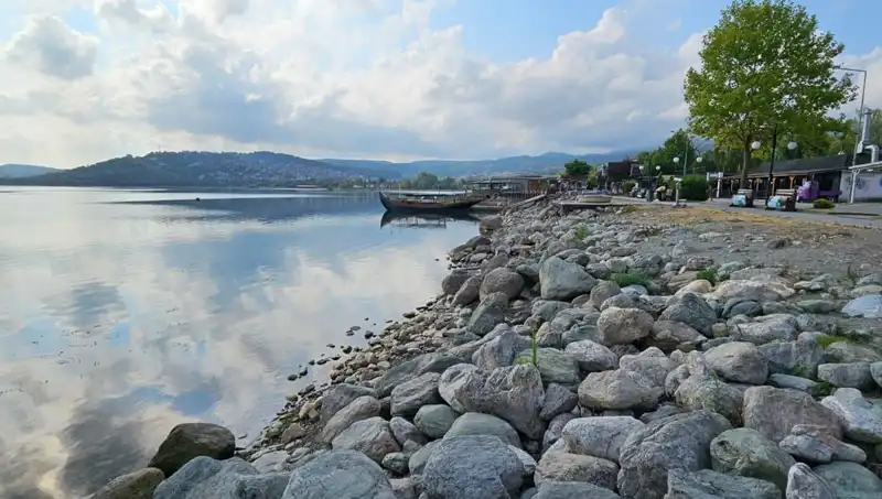 Sapanca Gölü'ndeki Su Seviyesi Düşüşü: Yerel Ekosistemi Nasıl Etkiliyor?