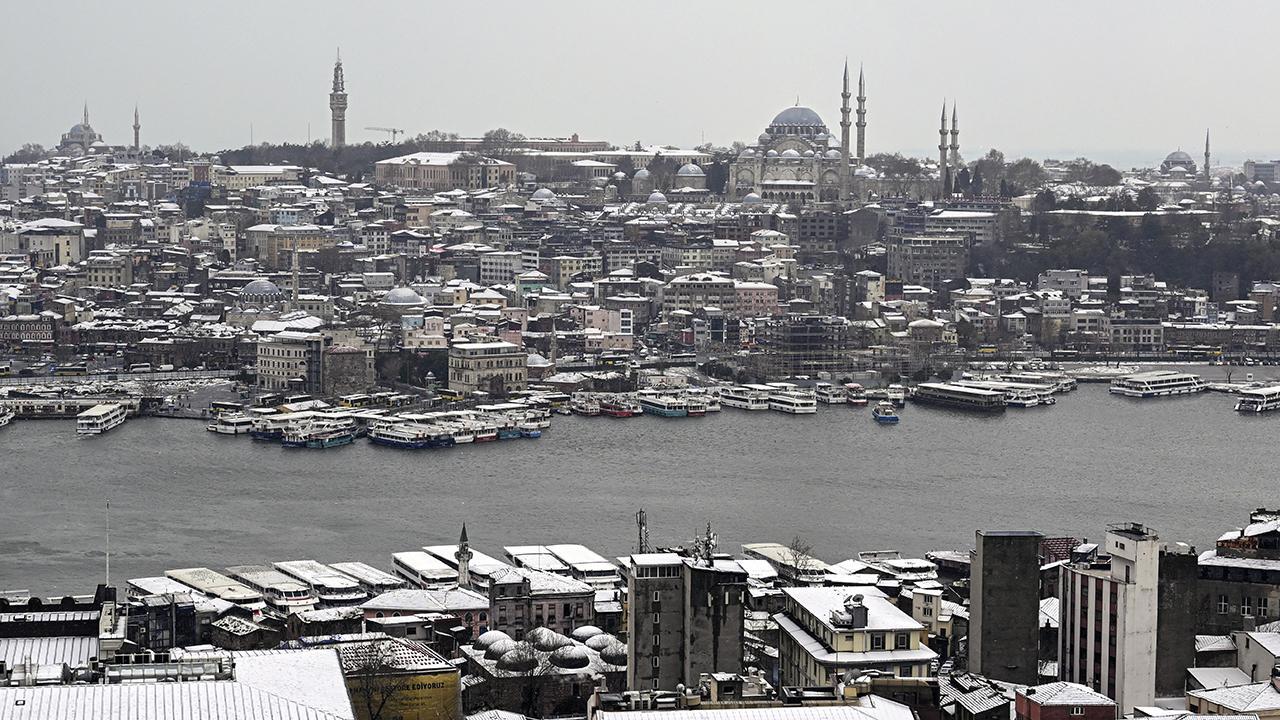 İstanbul Beyaza Büründü!