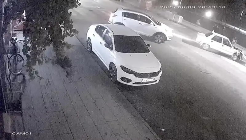 Yaya Geçidinde Felaket: Yayaya Yol Vermek İsterken Kazaya Neden Oldu