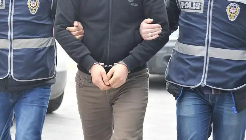 Adana'da Yasa Dışı Bahis Çetesi Çökertildi: 13 Tutuklama!