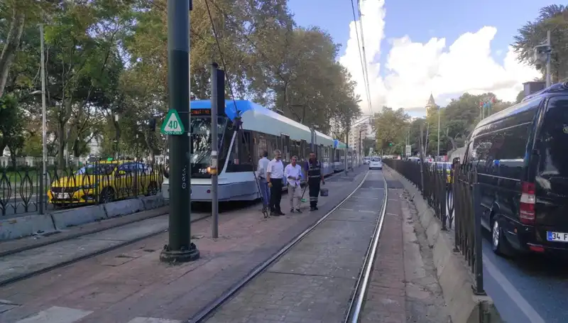 Beyoğlu’nda Tramvay Kazası: Feci Olayda Yayaya Araç Çarptı mı?