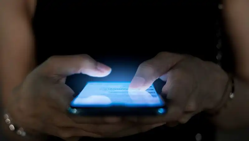 Narsisizmin Neden Olduğu Telefon Bağımlılığı: Psikologlardan Şok Edici Açıklama