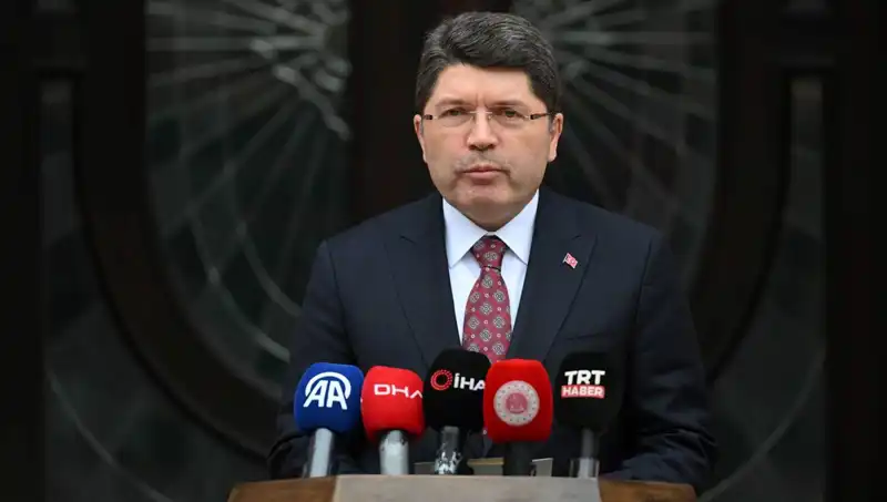 İmralı Heyeti Adalet Bakanı Tunç ile Kritik Görüşme Yapacak