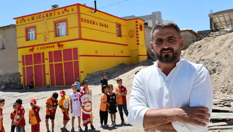 Heyecan Verici Taraftarlık: Evine Icardi ve Osimhen Yazdıran Fanatik