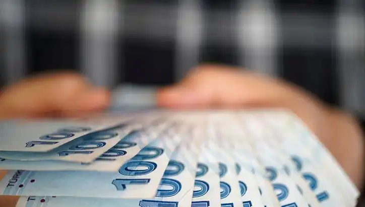 Emekli Promosyonları Nisan 2025: Bankaların Sundukları Fırsatlar Nelerdir?