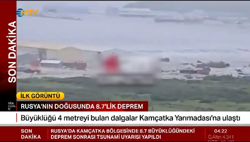 Kamçatka Kıyıları'nda İlk Tsunami Dalgaları: Doğa Olayının İzleri