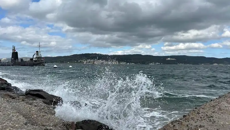 Beykoz Sahillerinde Denize Girmek Yasaklandı: Su Kalitesi Sorunları Neden