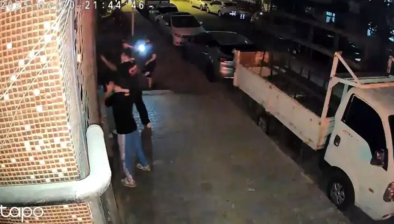Abinin Selamı Var: Etek Giydirilip Darp Edilen Gençlerin Dramı