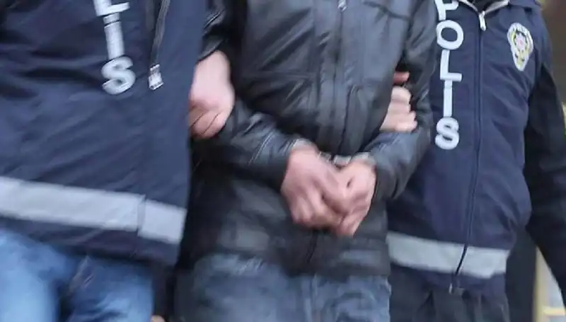 Osmaniye'de Uyuşturucu Operasyonunda 7 Kişi Tutuklandı, Detaylar Merak Ediliyor!