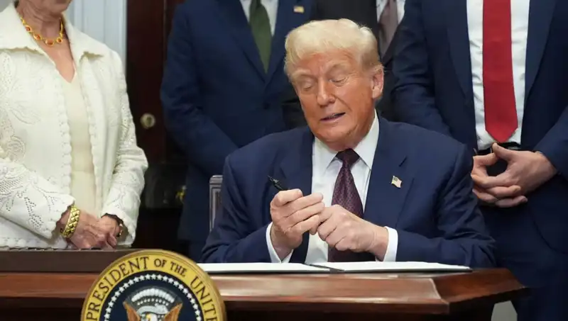 Trump, Beyaz Saray'daki Lüks Restorasyona 200 Milyon Dolar Ayırdı