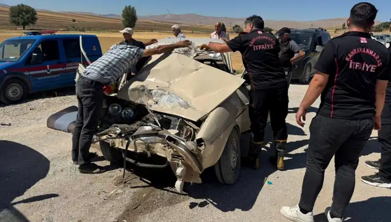 Kahramanmaraş’ta Feci Kaza: Kamyonet ve Otomobil Çarpıştı, Bir Yaralı!