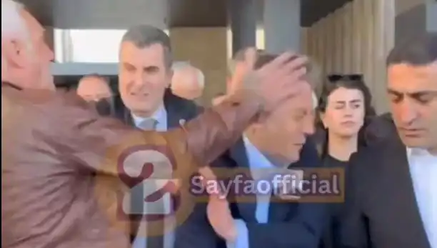 Özgür Özel, AKM Çıkışında Fiziksel Saldırıya Uğradı: Olayın Detayları!