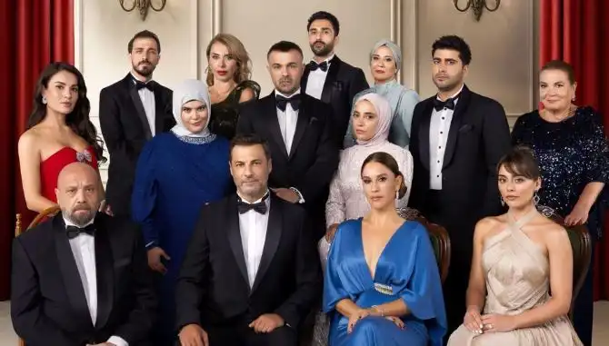 Kızılcık Şerbeti Yeni Sezonuyla Geri Dönüyor: İlk Bölüm Tarihi Açıklandı!