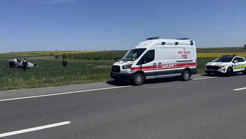 Edirne'de Motosikletin Devrilmesi Sonucu Yaralanan Çift Hastaneye Kaldırıldı