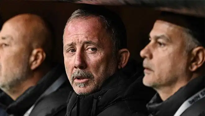 Beşiktaş'ın Yüzü Gülüyor: Sergen Yalçın Yeniden Takımda!