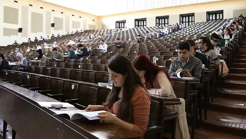 Üniversite Kayıtları İçin Son Günü Kaçırmayın, Fırsatlar Yüzde Yüz!