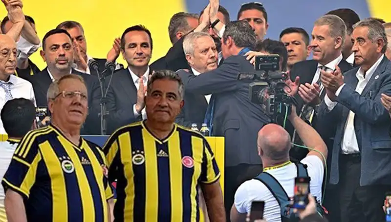 Aziz Yıldırım’ın Eski Ekibi: Mahmut Uslu’dan Ali Koç’a Sürpriz İstifa Çağrısı
