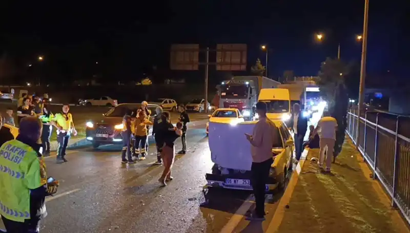 Otoyolda Mide Bulandıran Geri Dönüş: İki Çocuk ve İki Yetişkin Yaralı